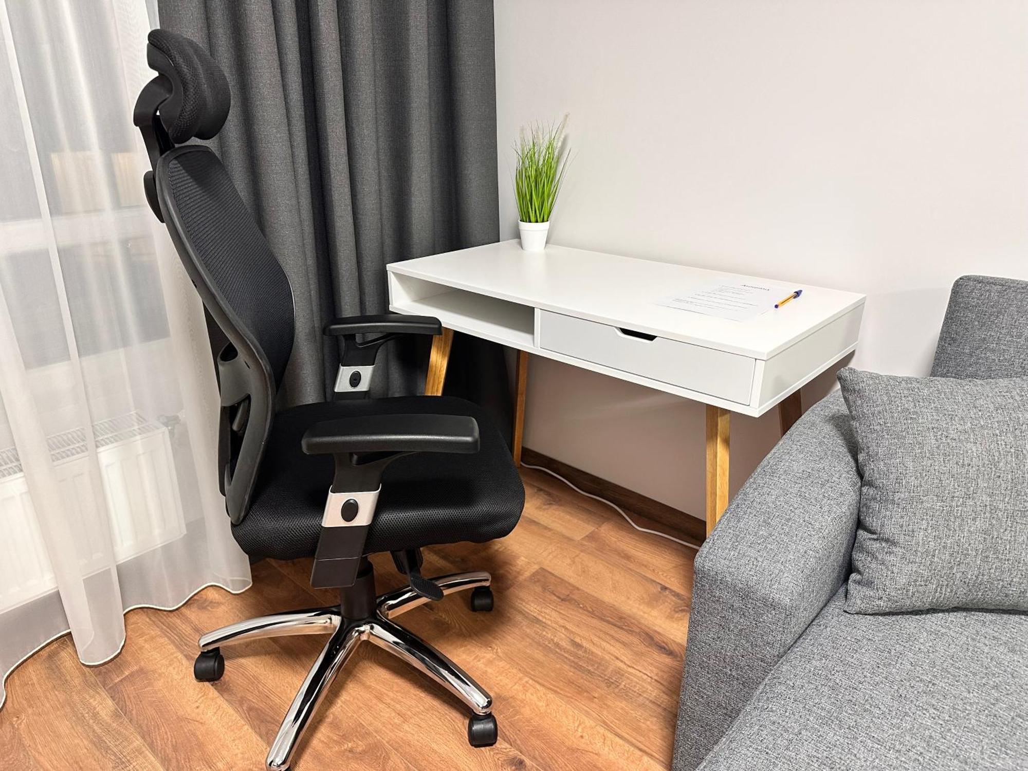 New Modern & Cozy Apartment With Free Private Parking And Ev Charging Station Varna Esterno foto