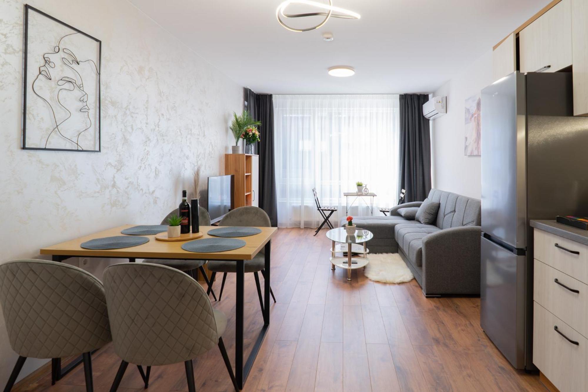 New Modern & Cozy Apartment With Free Private Parking And Ev Charging Station Varna Esterno foto