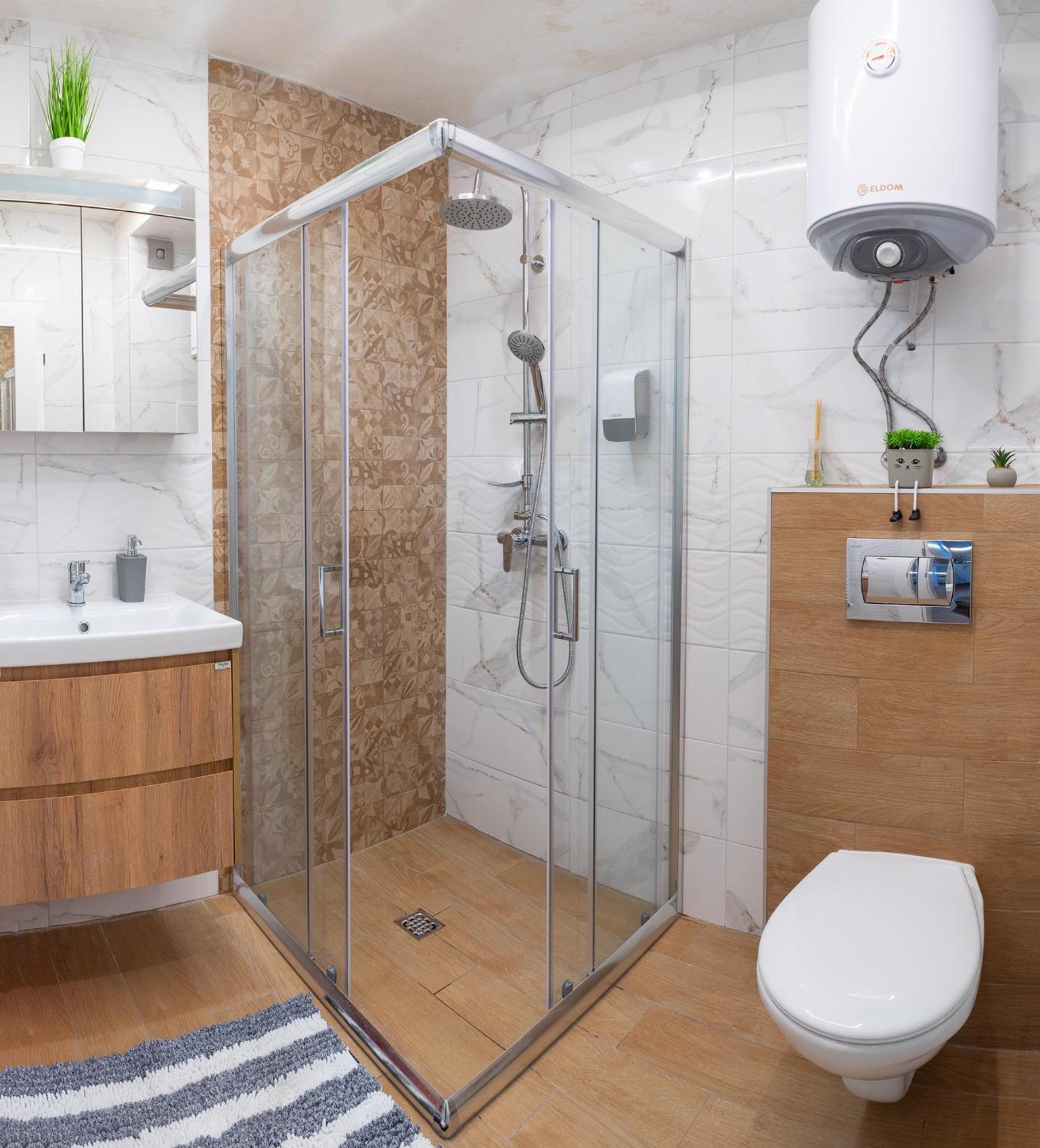 New Modern & Cozy Apartment With Free Private Parking And Ev Charging Station Varna Esterno foto