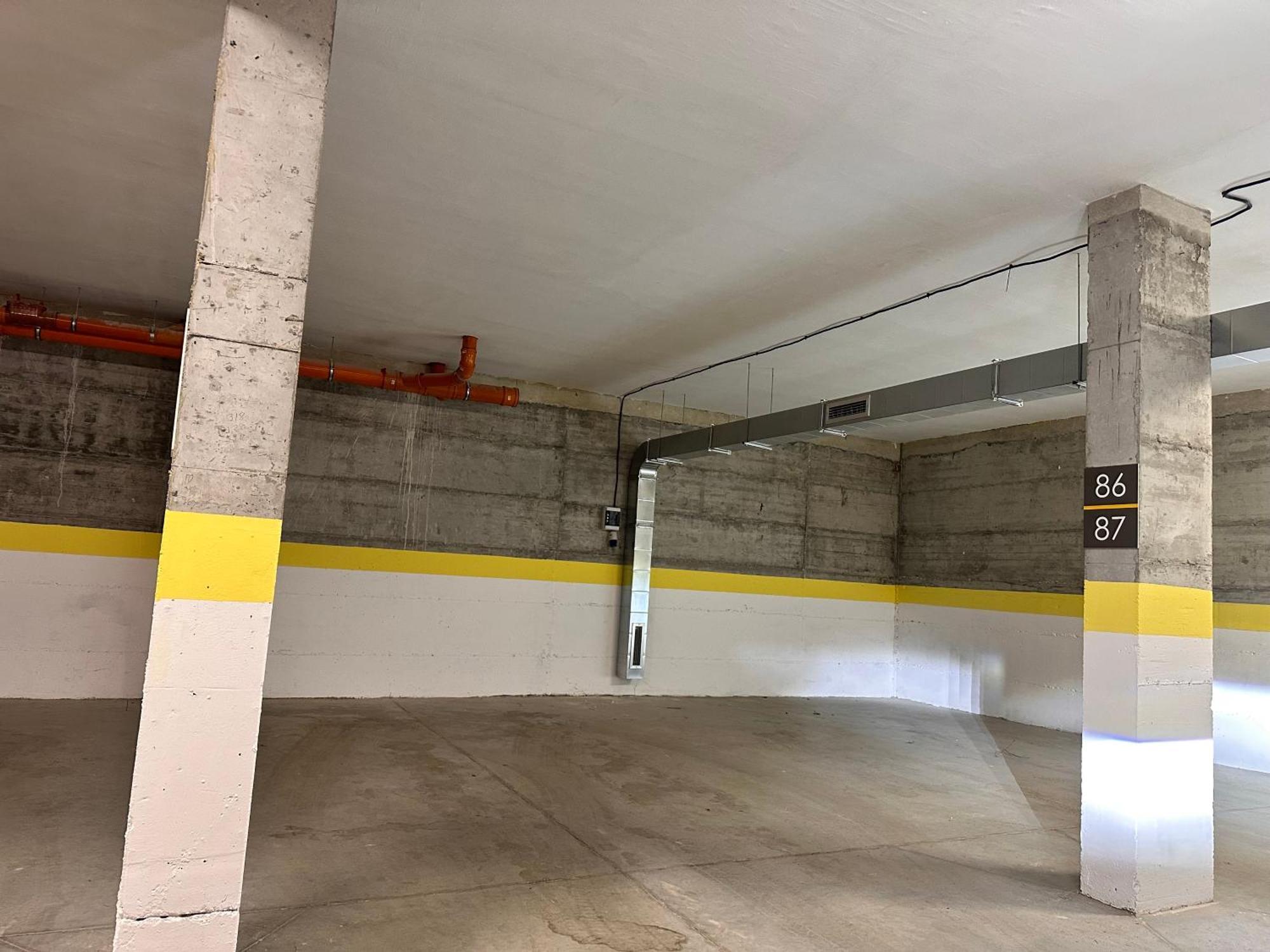 New Modern & Cozy Apartment With Free Private Parking And Ev Charging Station Varna Esterno foto